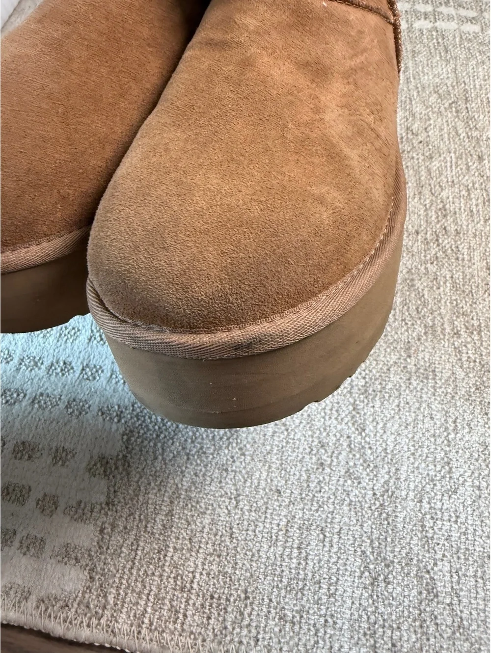 UGG Women's Ankle Boots with Platform Sole in Brown Suede